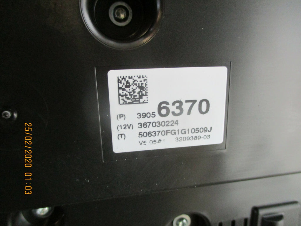 VAUXHALL CORSA E 2014 1.4 PETROL SPEEDO CLOCKS INSTRUMENT CLUSTER 39056370