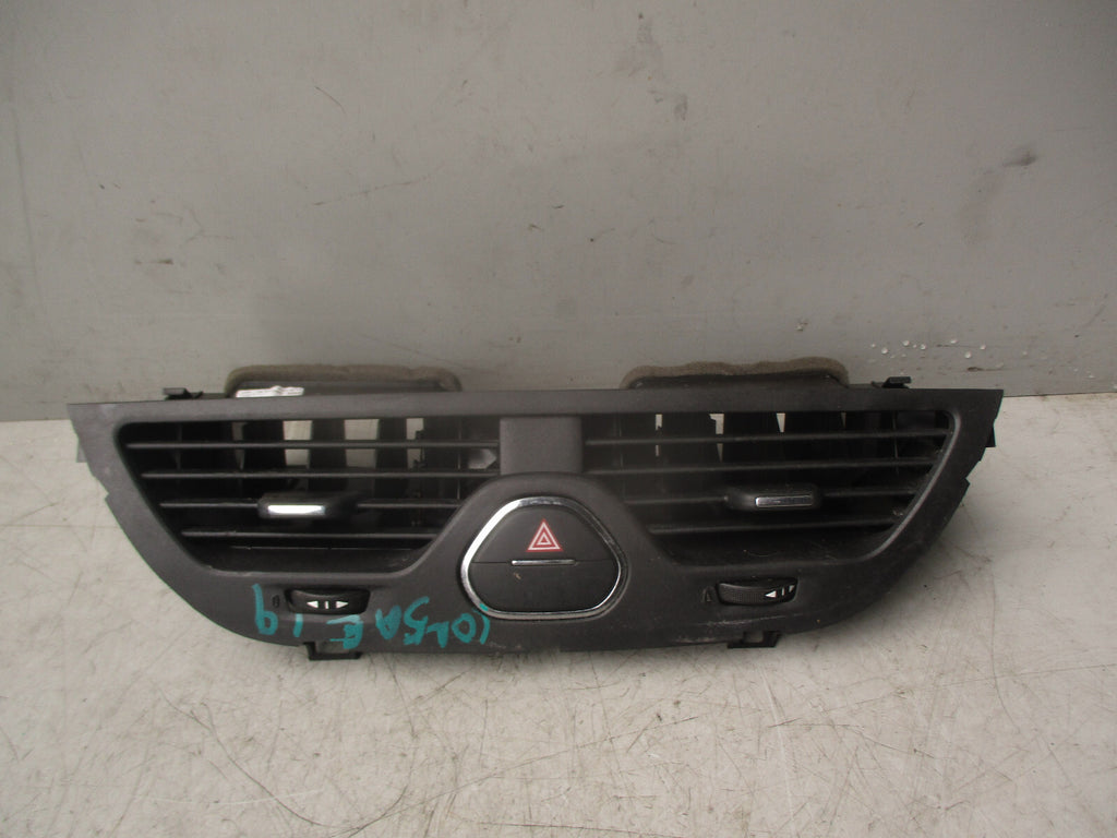 2019 VAUXHALL CORSA E DASHBOARD AIR VENT & HAZARD WARNING LIGHT SWITCH 39149275