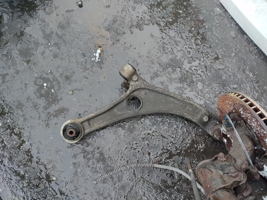 2015 HYUNDAI I40 1.7 DIESEL OSF DRIVER SIDE FRONT LEG SHOCK, HUB & WISH BONE