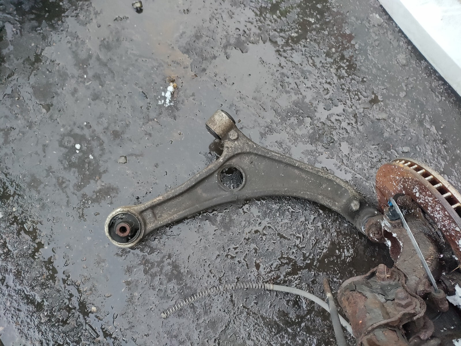 2015 HYUNDAI I40 1.7 DIESEL OSF DRIVER SIDE FRONT LEG SHOCK, HUB & WISH BONE