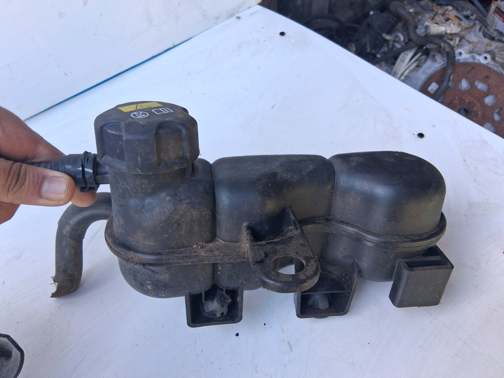 2021 MINI COUNTRYMAN F60 COOLANT OVERFLOW EXPANSION TANK RESERVOIR 7645508