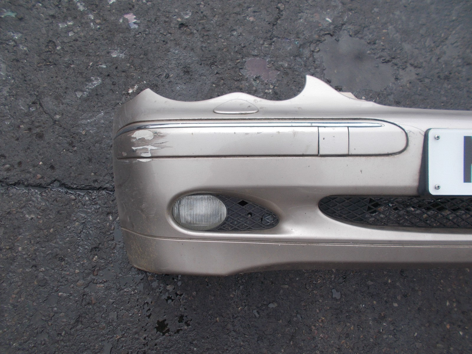 MERCEDES C CLASS C270 2001 FRONT BUMPER GOLD