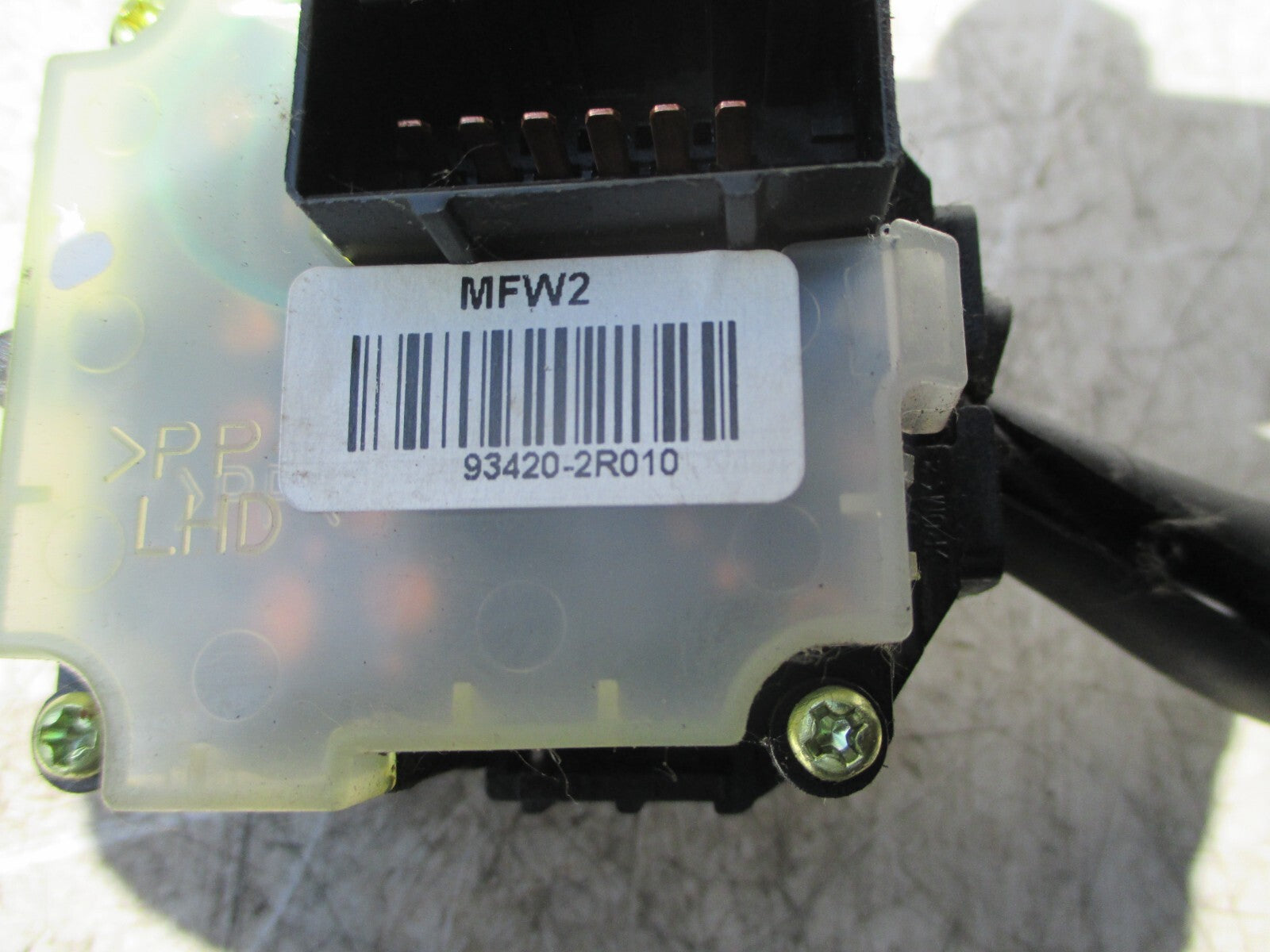 HYUNDAI I 30 INDICATOR STALK SWITCH 934202R010