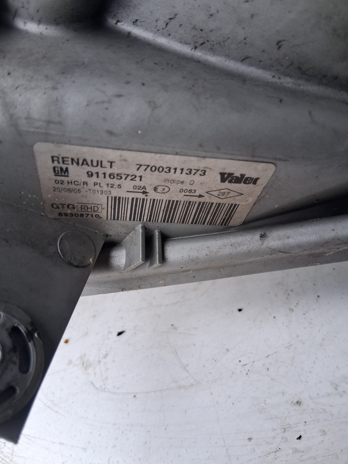 2005 VAUXHALL VIVARO MK1 NSF PASSENGER SIDEFRONT HEADLIGHT 91165721