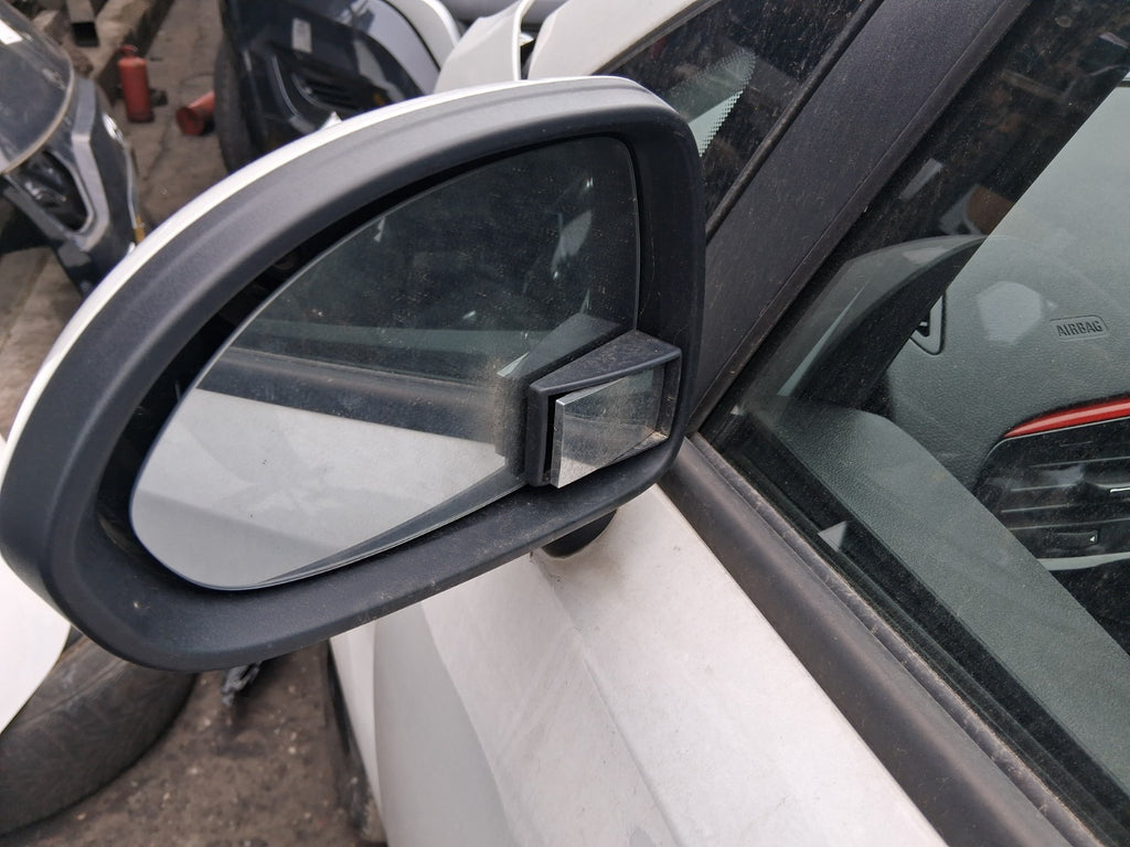 2019 VAUXHALL CORSA E 3 DOOR NS PASSENGER SIDE MANUALFOLD WING MIRROR WHITE Z40R