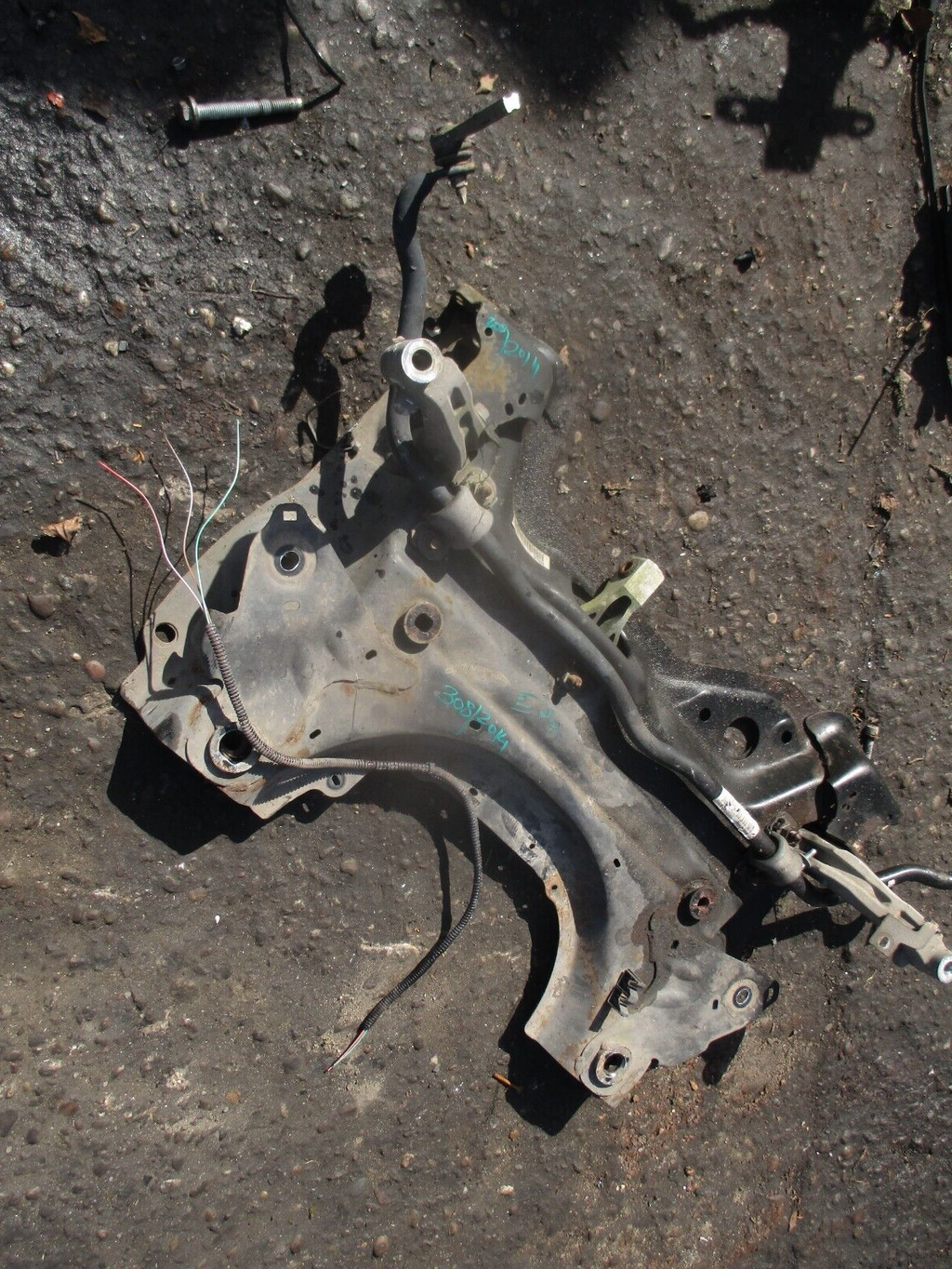 2014 PEUGEOT 308 MK2 1.6 DIESEL FRONT ENGINE SUBFRAME 9802704280