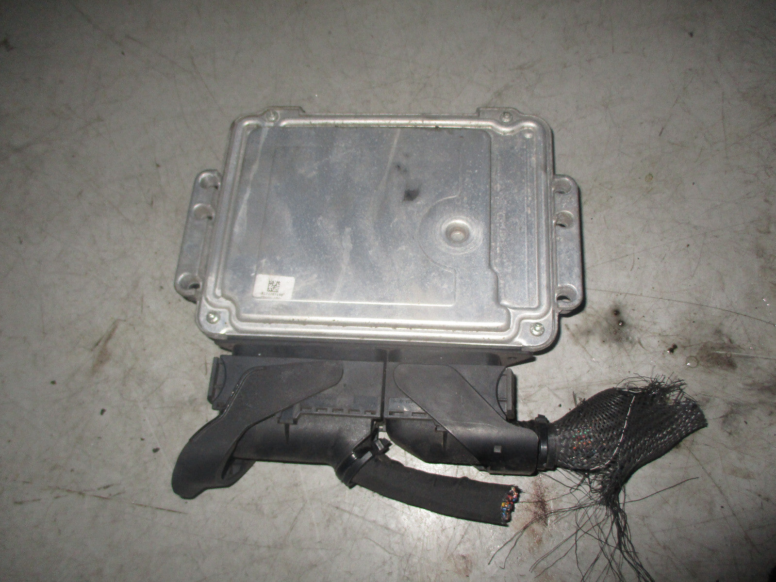 KIA CEED 2008 ECU ENGINE CONTROL UNIT 391032A710