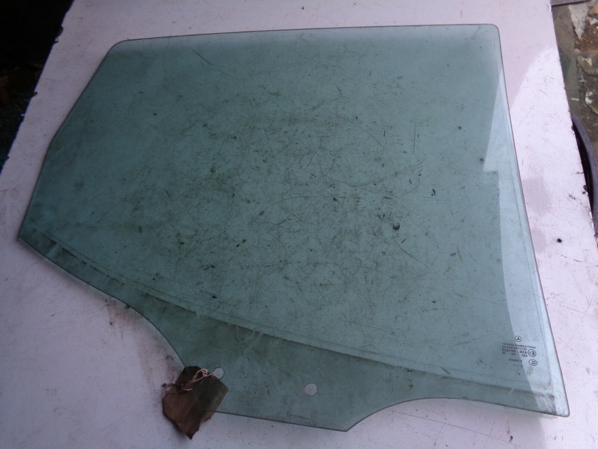 MERCEDES BENZ A CLASS A180 NSR PASSENGER SIDE REAR DOOR WINDOW GLASS