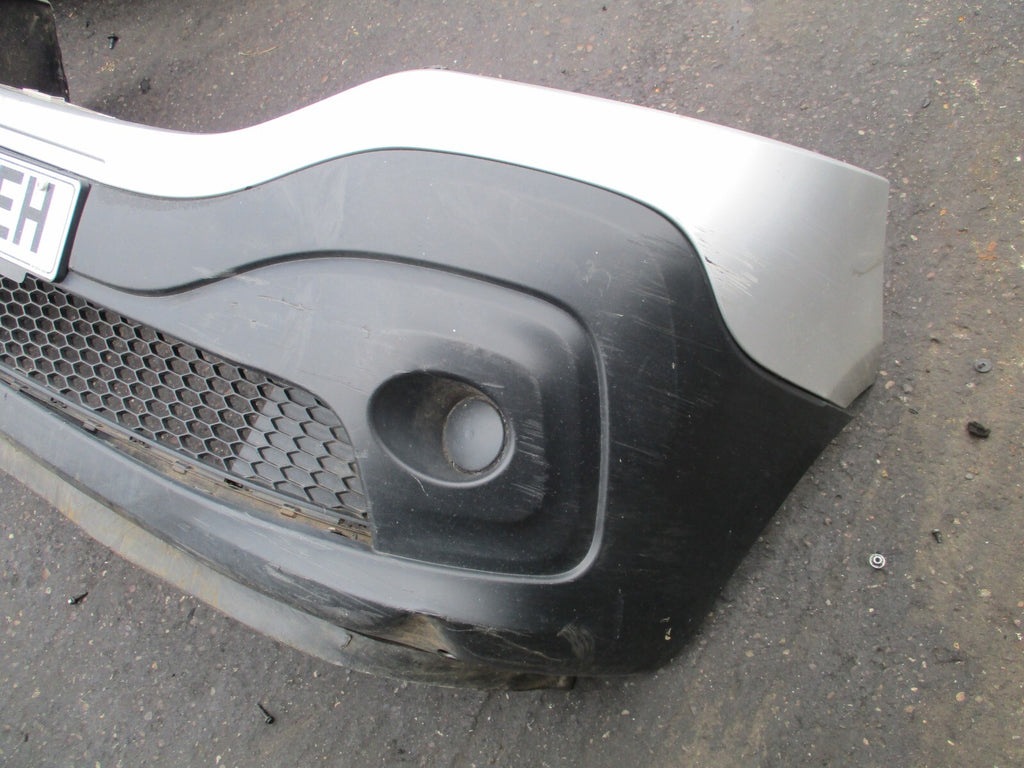 2015 RENAULT TRAFIC X82 MK2 FRONT COMPLETE BUMPER WITH GRILLS SILVER