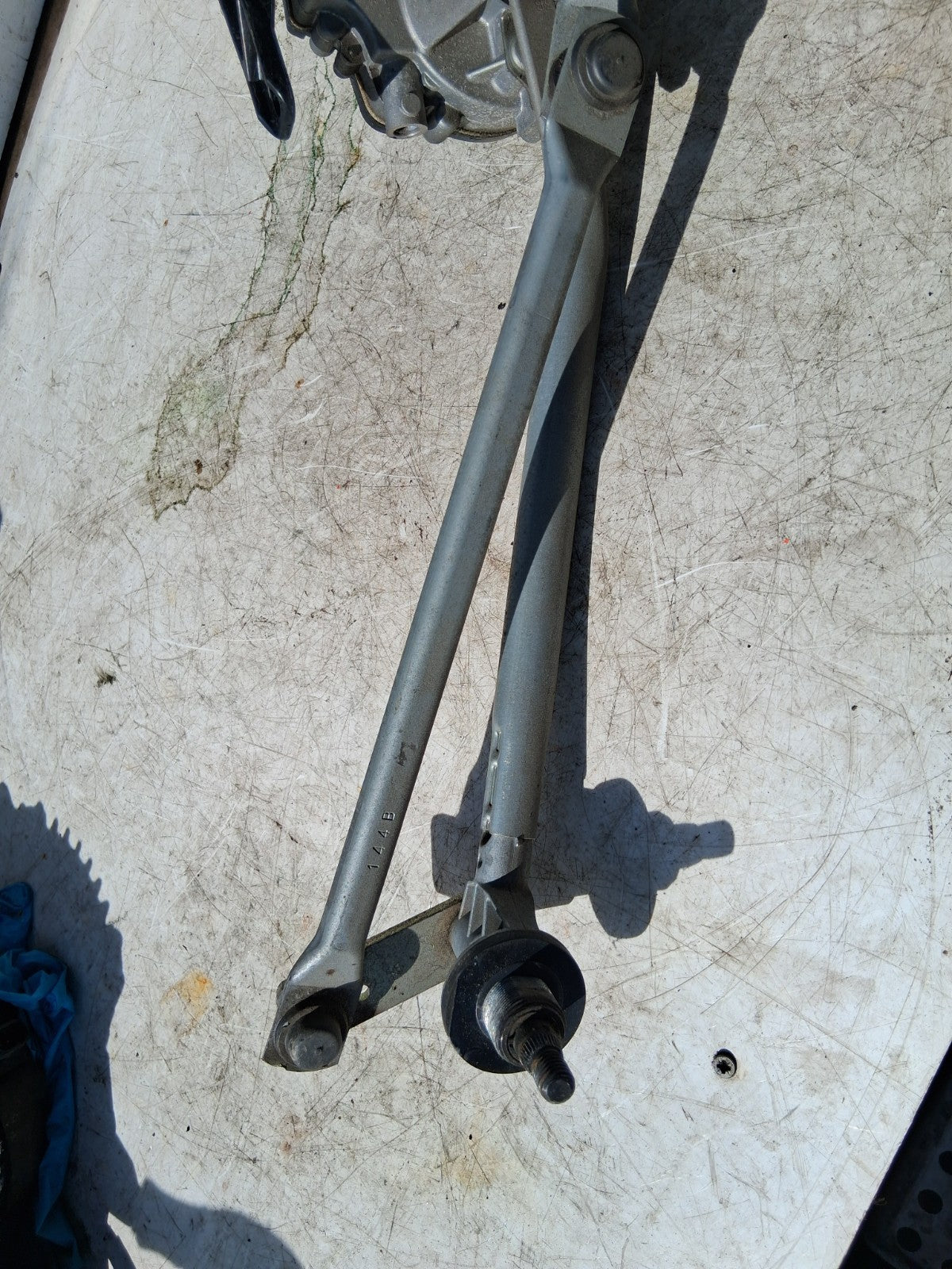 2021 MERCEDES SPRINTER W907 FRONT WIPER MOTOR & LINKAGE W000087789