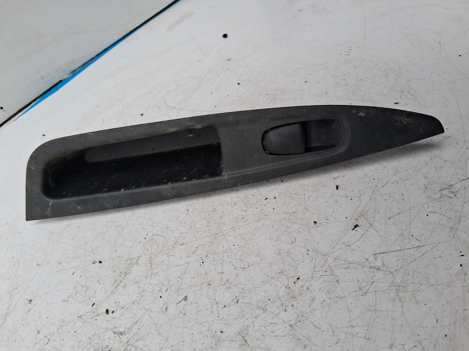 NISSAN QASHQAI 2014 OSR OFF RIGHT DRIVER REAR WINDOW CONTROL SWITCH 829604EA0AX