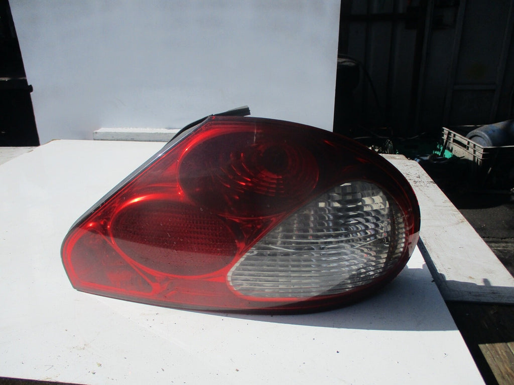 JAGUAR X TYPE 2004 OSR DRIVER OFF SIDE REAR TAIL LIGHT 89021772