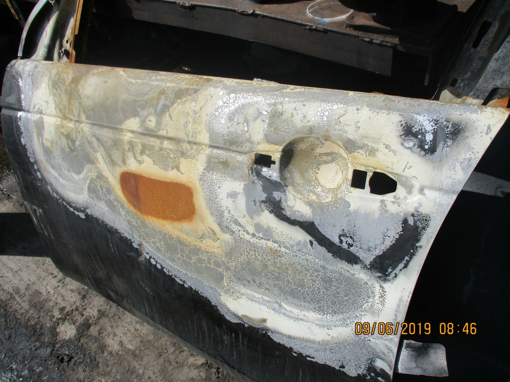 LAND ROVER DISCOVERY SPORT L550 NSF PASSENGER SIDE FRONT DOOR BARE DAMAGED