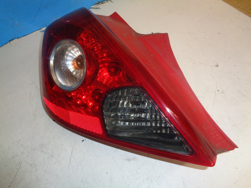 VAUXHALL CORSA D 07-15 3 DOOR NS PASSENGER SIDE REAR TAIL LIGHT 13211840