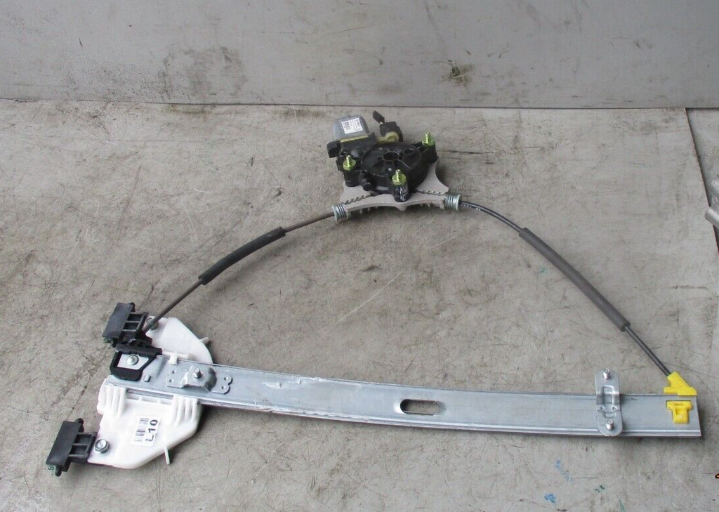2018 AUDI STOCK A4 FRONT WINDOW MOTOR REGULATOR 82450