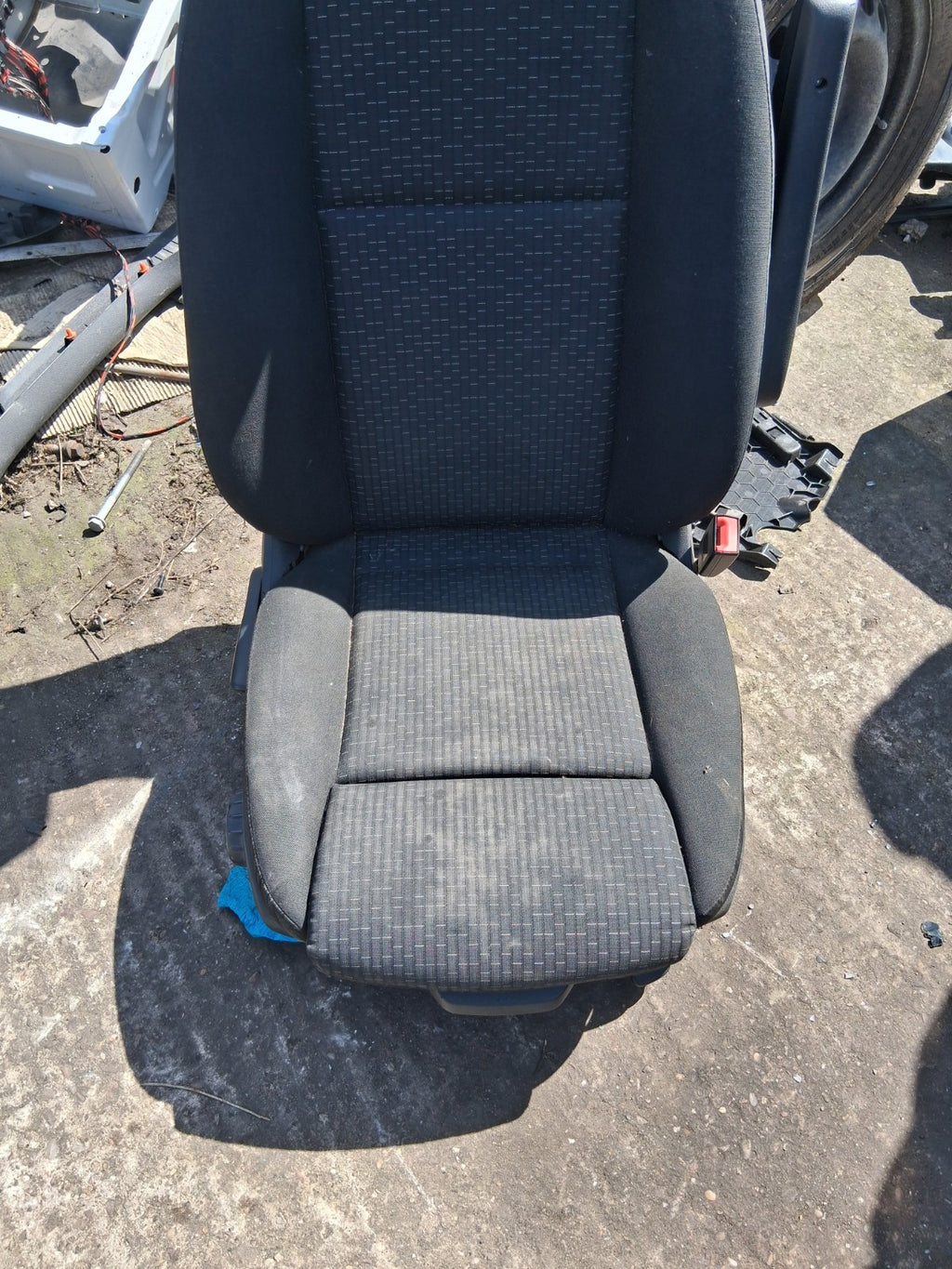 2018 MERCEDES SPRINTER W907 OSF DRIVER SIDE FRONT RIGHT FABRIC SEAT
