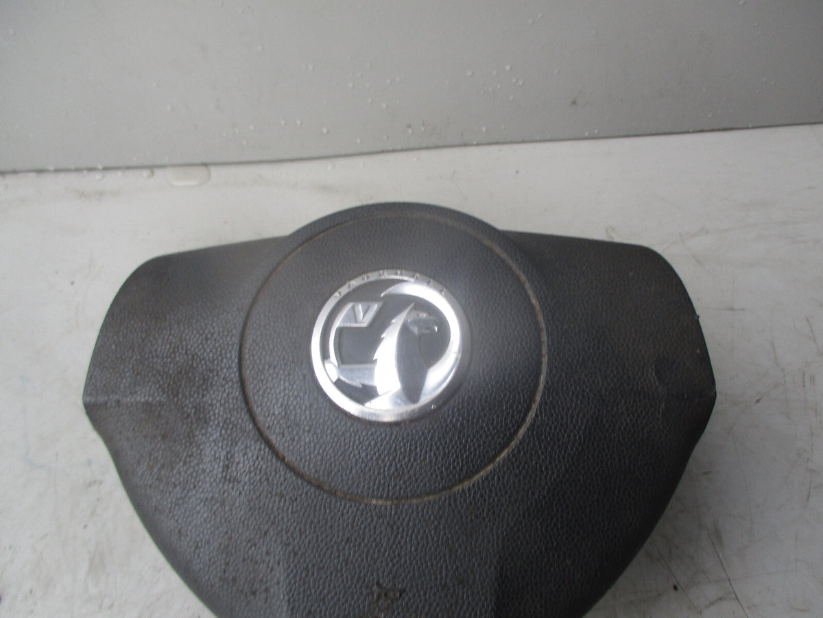 VAUXHALL ZAFIRA 2013 DRIVER STEERING WHEEL AIRBAG 13374705