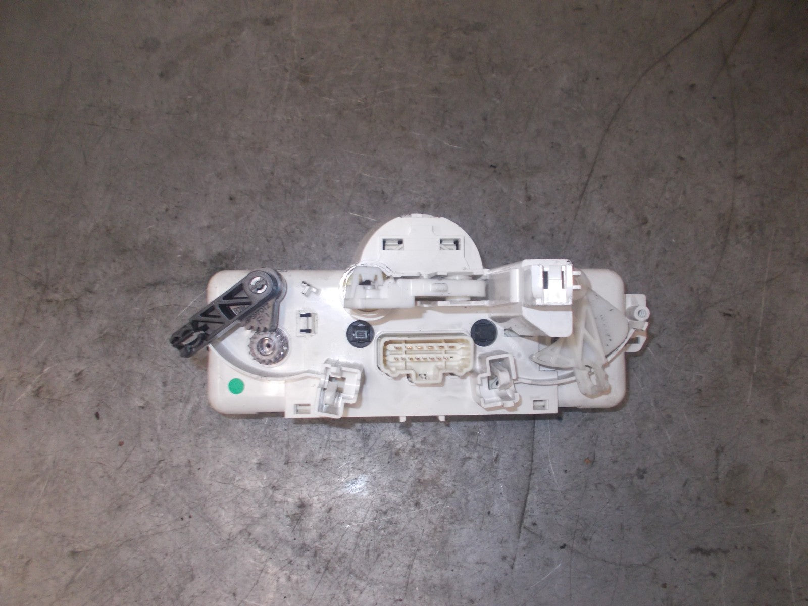 RENAULT CLIO MK3 CLIMATE CONTROL SWITCHES 030966N