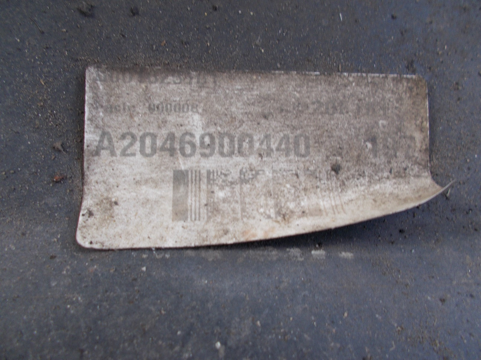 MERCEDES C CLASS W204 SALOON OS DRIVERS SIDE SKIRT BLACK  A2046900440