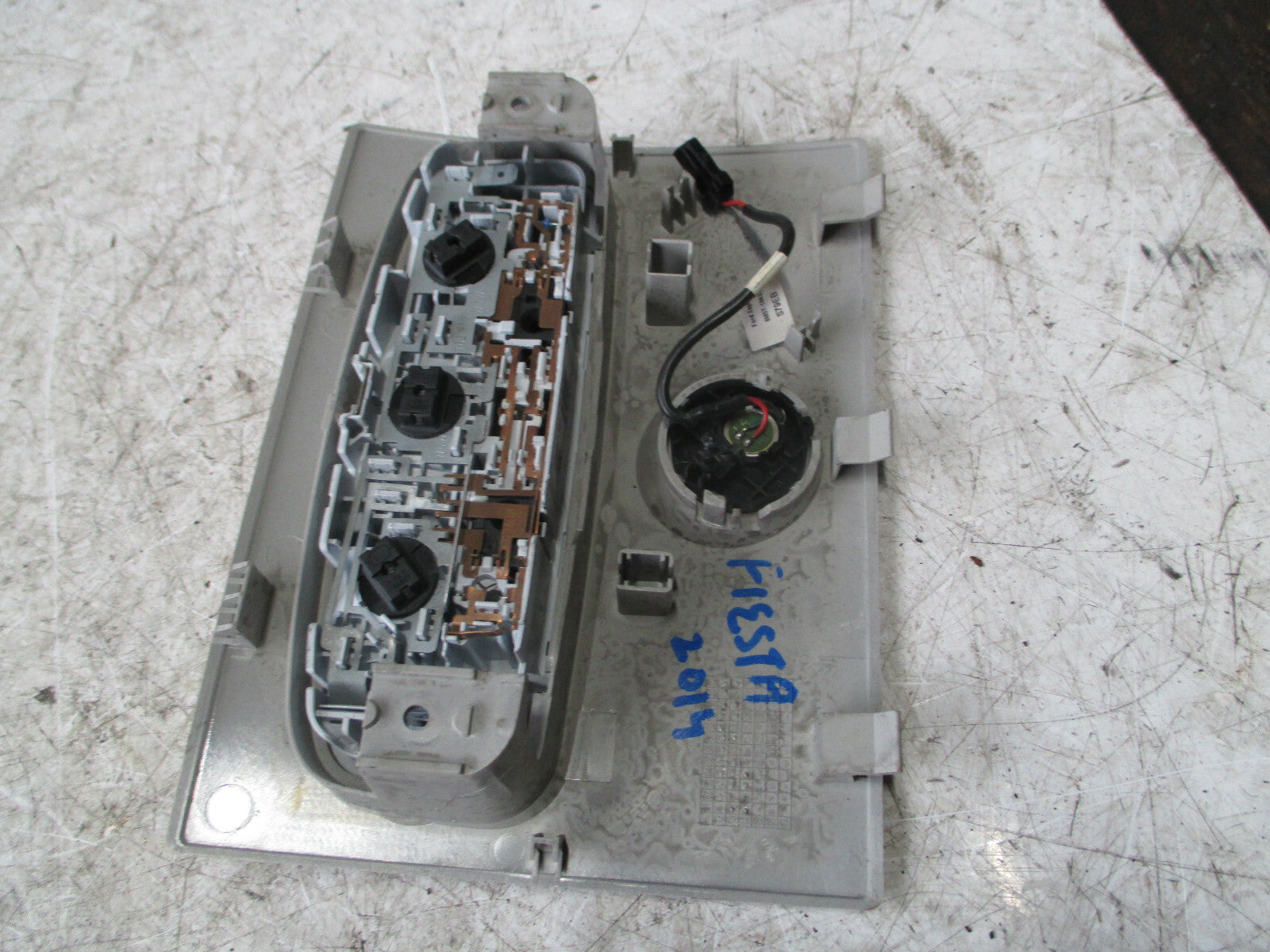 FORD FIESTA MK7 2014 FRONT INTERIOR ROOF LIGHT