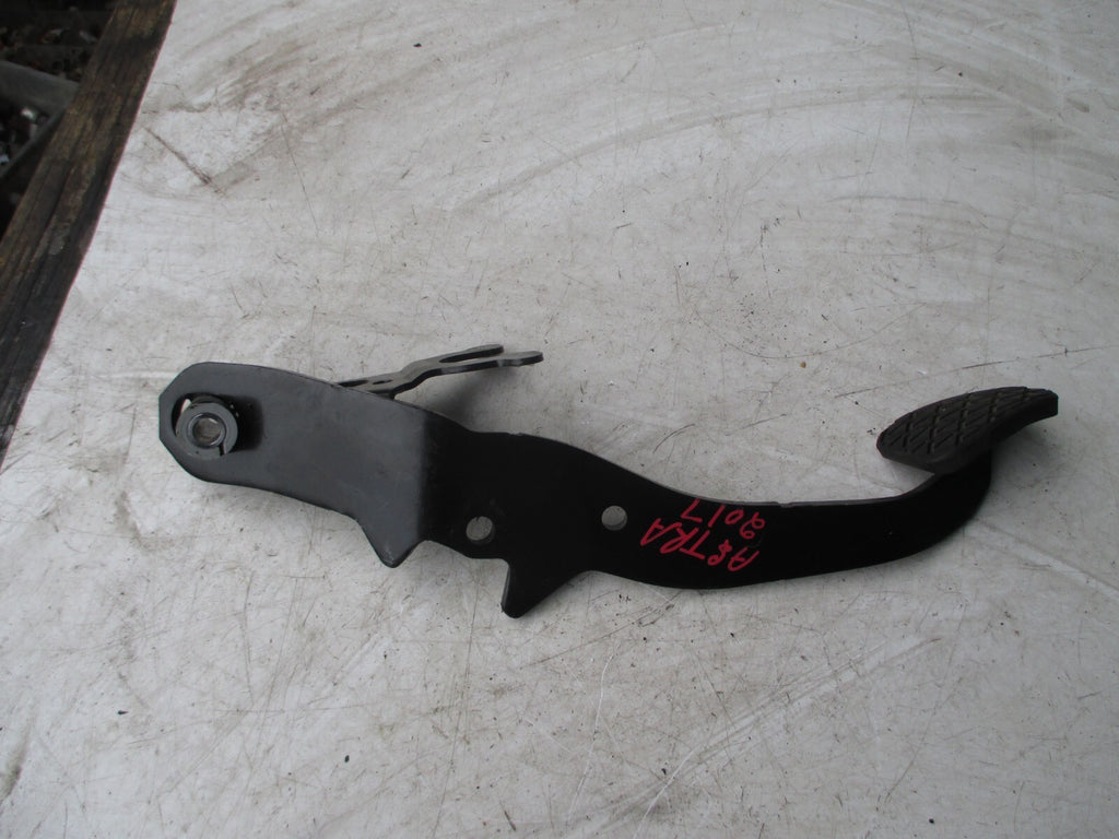 FORD FIESTA MK7 2017 FOOT BRAKE PEDAL ARM UNIT ONLY WITH RUBBER PAD