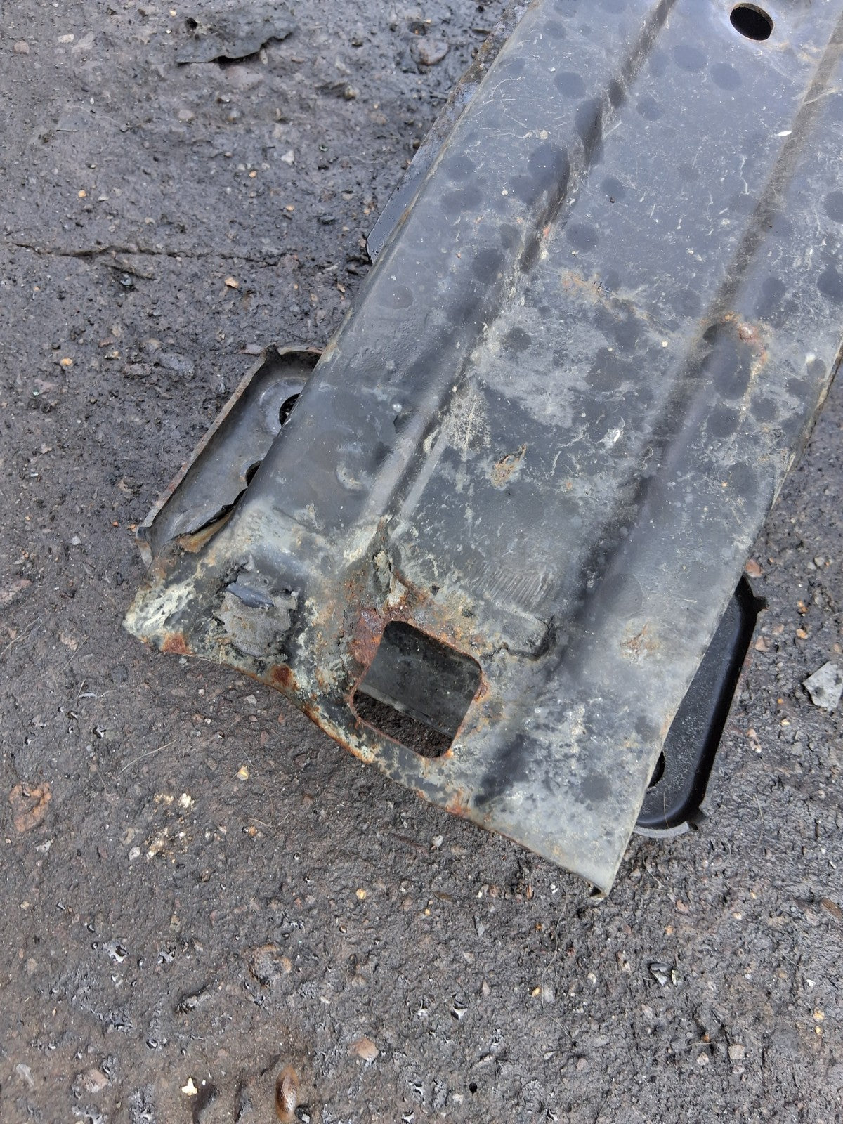 FIAT 500 MK1 2014 FRONT CRASH BUMPER REINFORCEMENT BAR