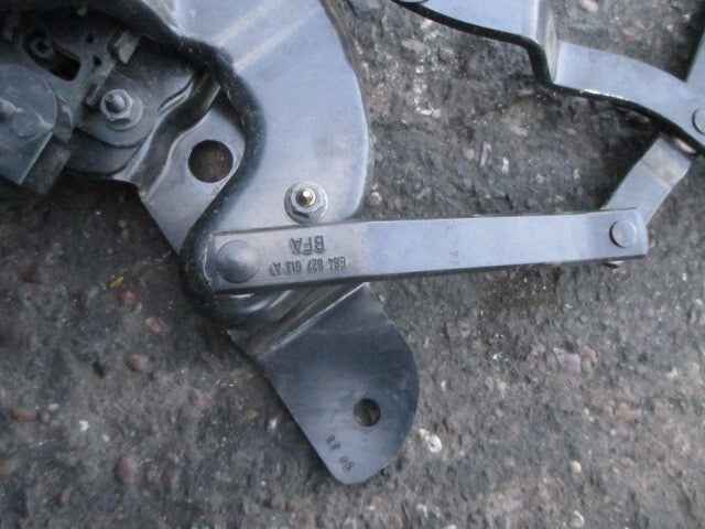 2005 RENAULT MEGANE NSR PASSENGER SIDE REAR LEFT CONVERTIBLE ROOF HINGE 84827741