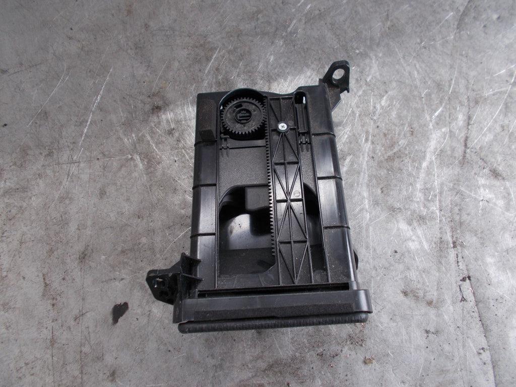 VOLKSWAGEN PASSAT HIGHLINE 2004 CUP HOLDER BUTTON & TRAY 55620-52070