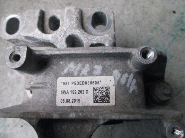 2013 VW GOLF MK7 1.6 DIESEL DRIVER SIDE ENGINE MOUNT 5WA199262D
