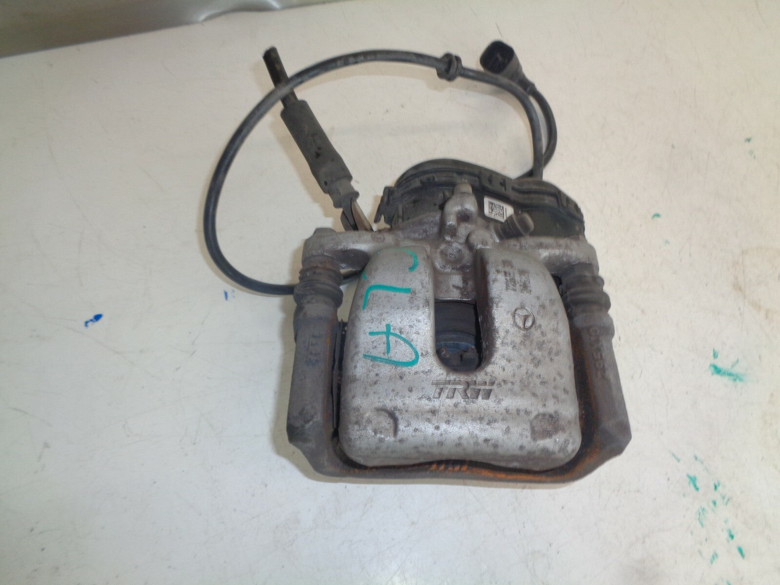 MERCEDES BENZ CLA 2018 2.1 DIESEL OSR DRIVER SIDE REAR ELECTRIC BRAKE CALIPER