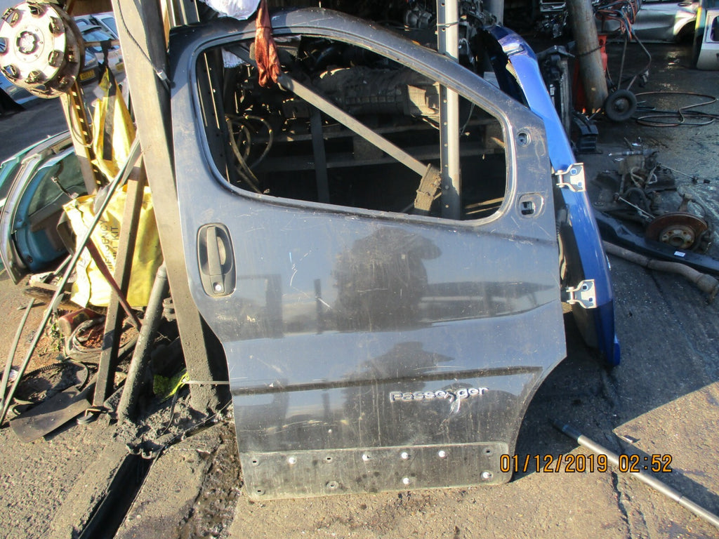 VAUXHALL VIVARO RENAULT TRAFIC MK2 FACELIFT OS DRIVER SIDE DOOR BLACK