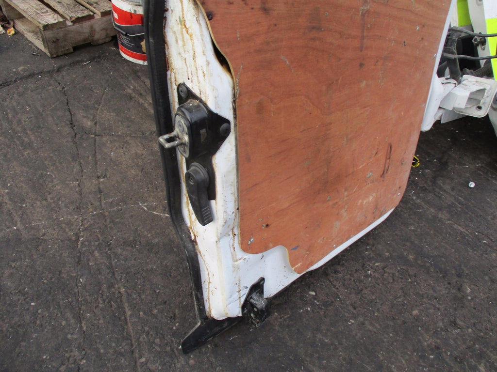 FIAT SCUDO 270 2014 NSR PASSENGER SIDE REAR DOOR WITH LOCK MECH & HANDLE WHITE