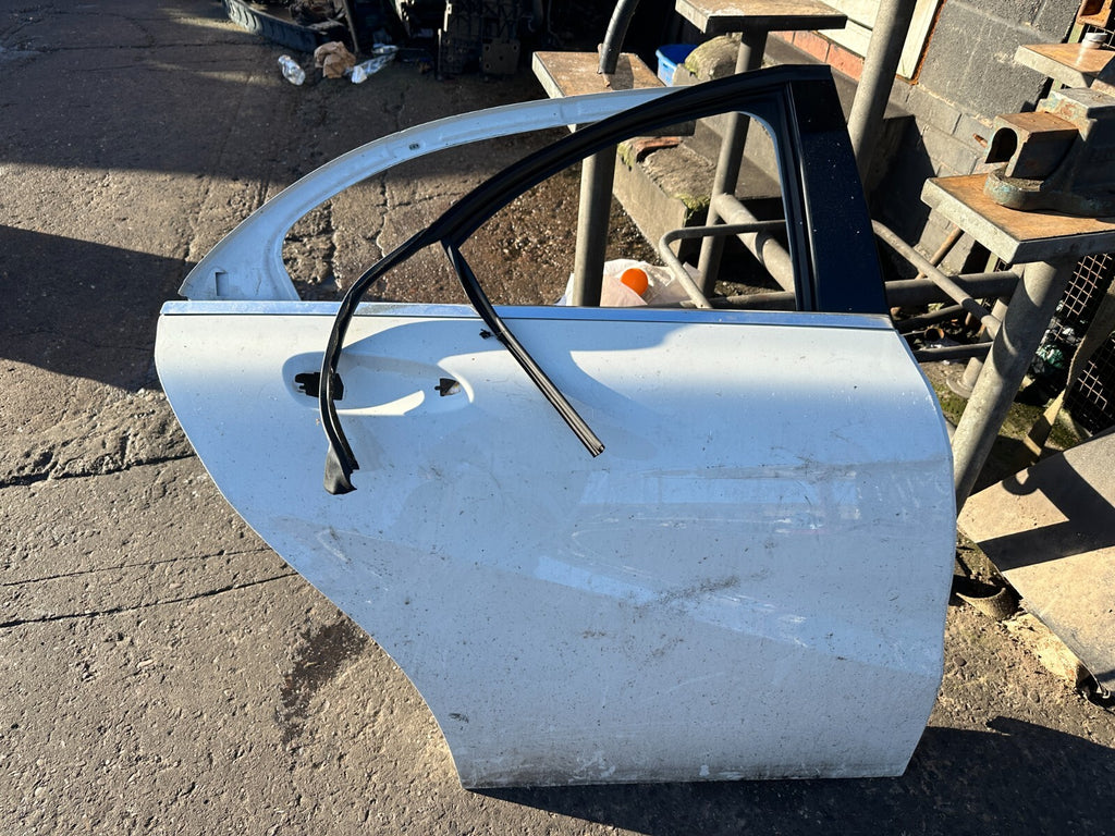 MERCEDES BENZ A CLASS W176 2016 OSR DRIVER SIDE REAR BARE DOOR ALPINE WHITE