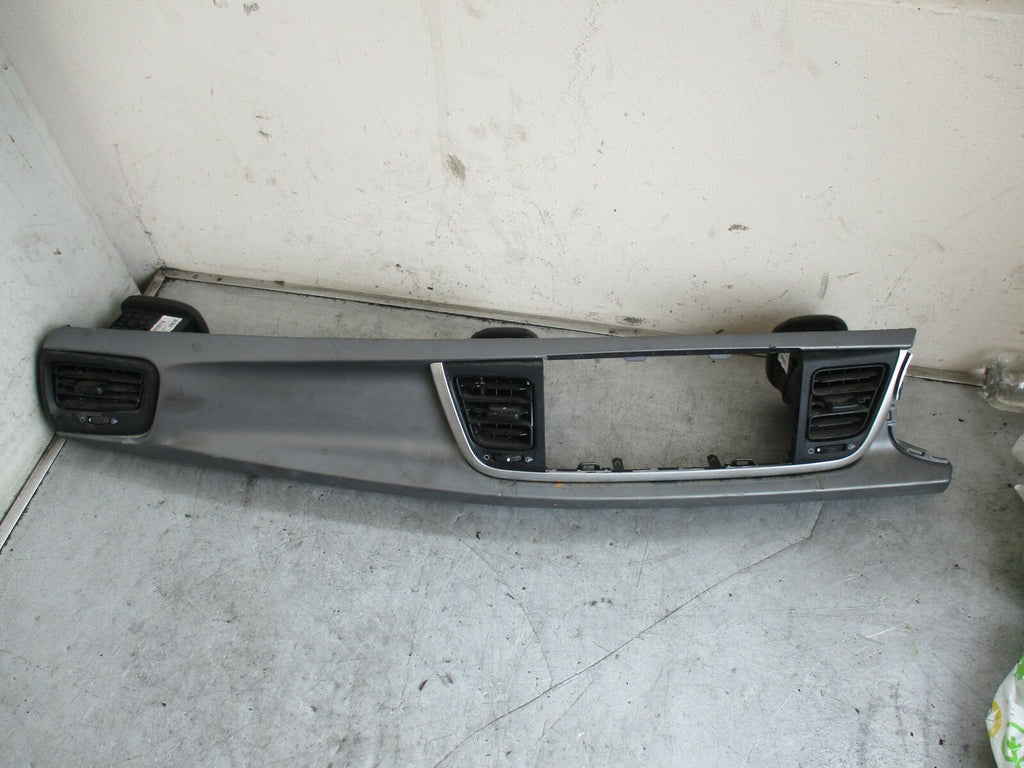 KIA RIO YB (MK4) NS PASSENGER SIDE AIR VENTS & SAT NAV TRIM GREY