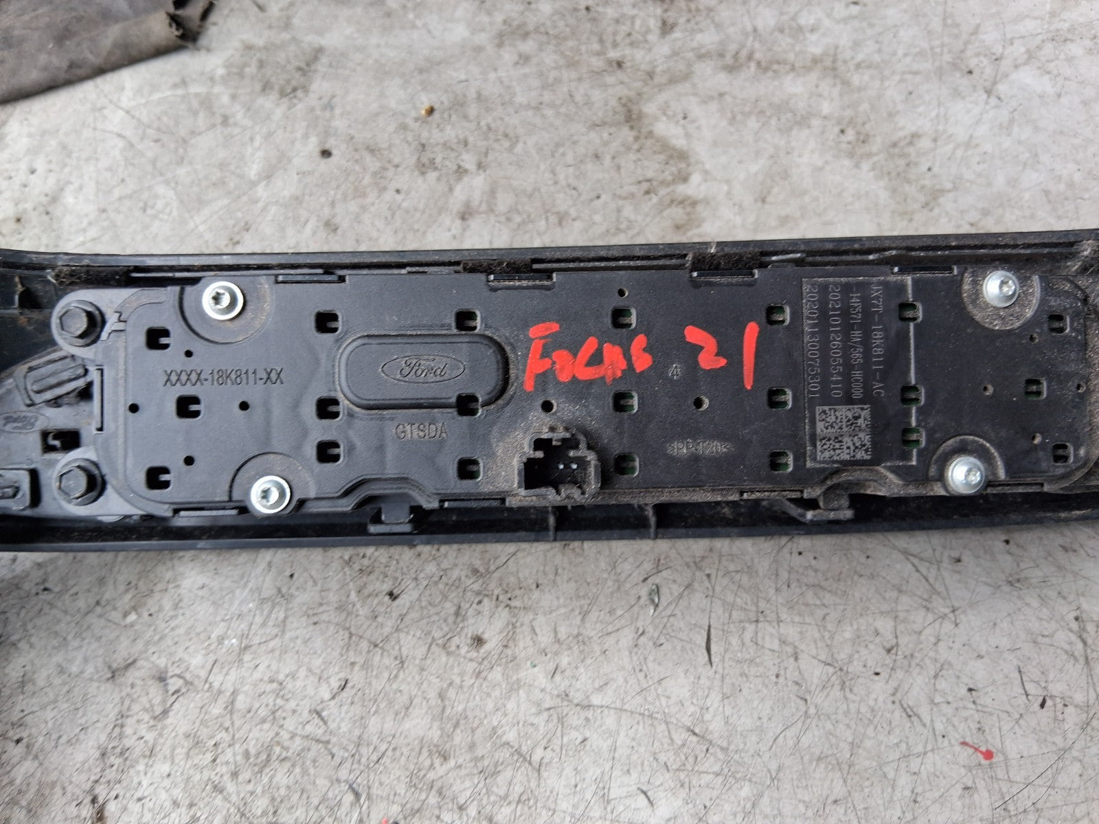 2021 FORD FOCUS MK4 RADIO CD PLAYER STERO CONTROL SWITCH PANEL TRIM JX7T18K811
