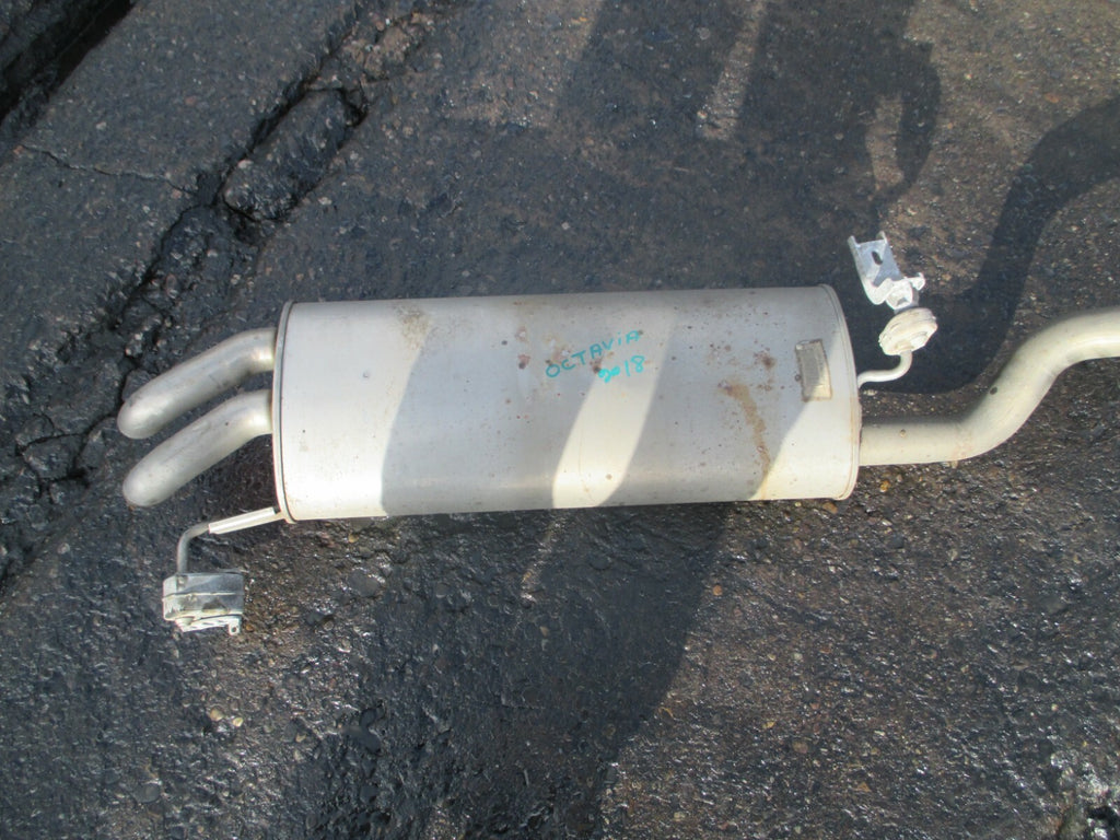 SKODA OCTAVIA 2018 EXHAUST SILENCER MUFFLER BACK BOX 3q0253411a 5q5253611