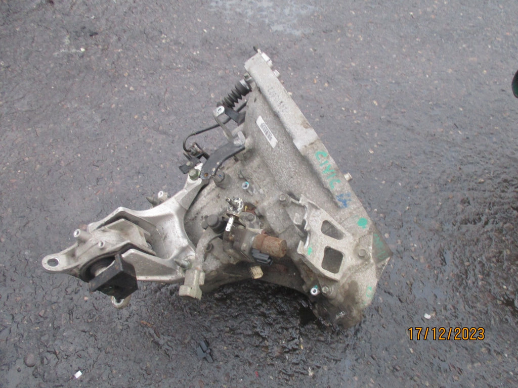 HONDA CIVIC MK9 2013 1.8 PETROL 6 SPEED MANUAL GEARBOX DR4CME4