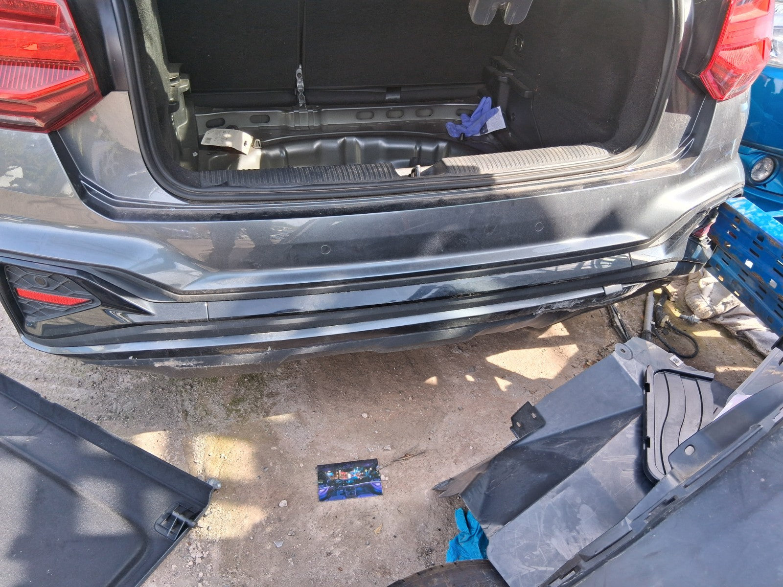 2021 AUDI Q2 MK1 FACELIFT COMPLETE REAR BUMPER WITH PDC SENSORS GREY