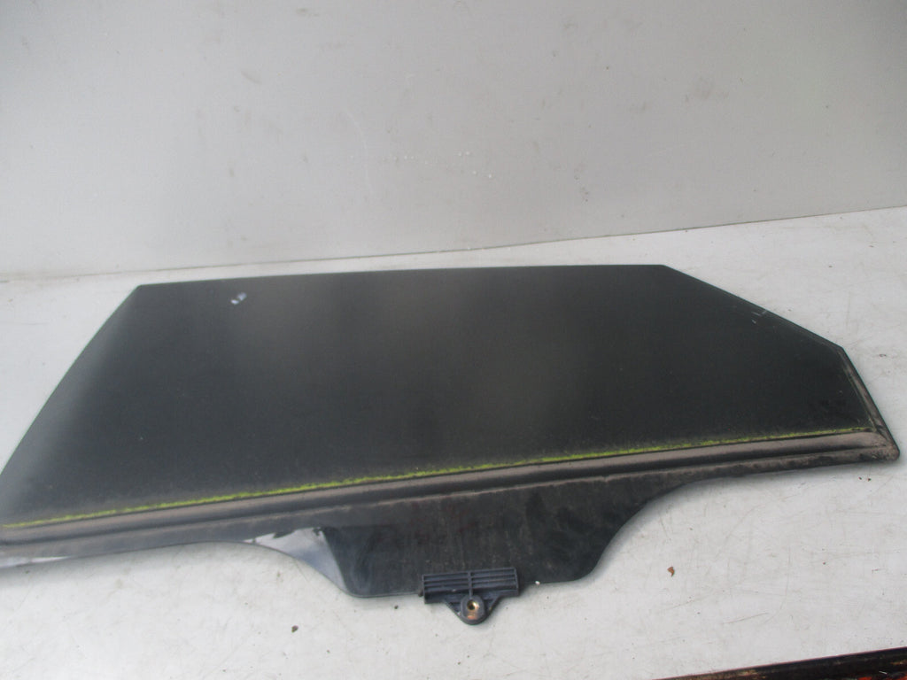 HYUNDAI I40 2015 NSR PASSENGER SIDE REAR WINDOW GLASS