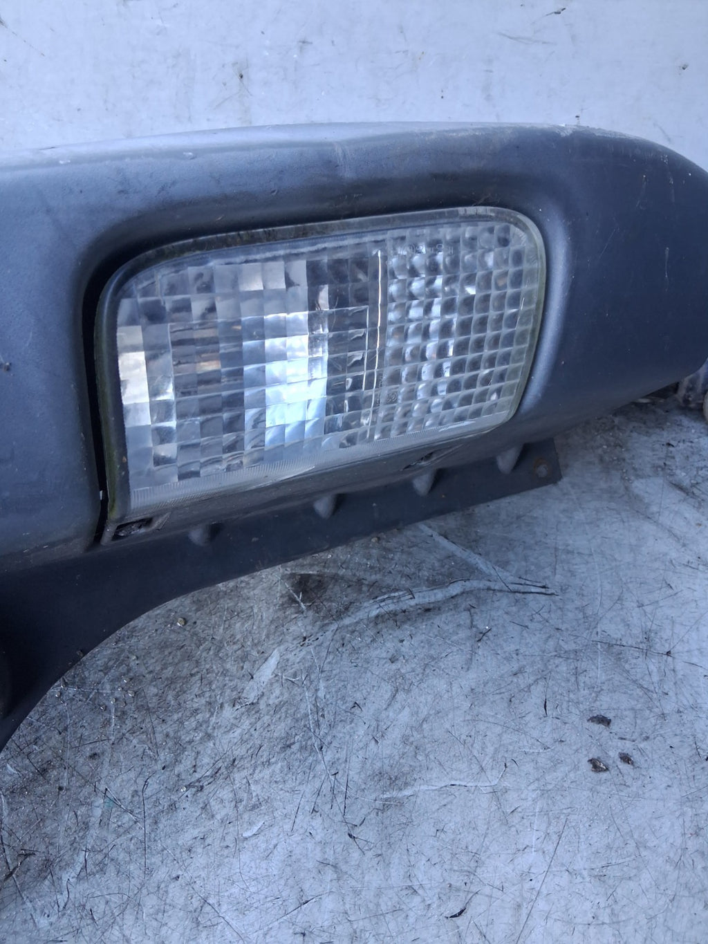 2005 VAUXHALL VIVARO NSR PASSENGER SIDE REAR BUMPER CORNER 7700313231