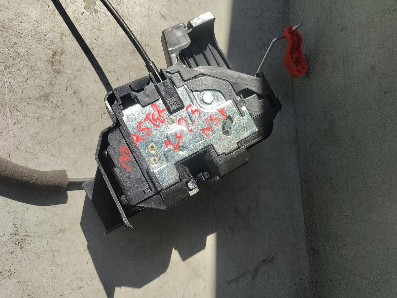 2023 RENAULT MASTER MK3 NSF PASSENGER SIDE DOOR LOCK