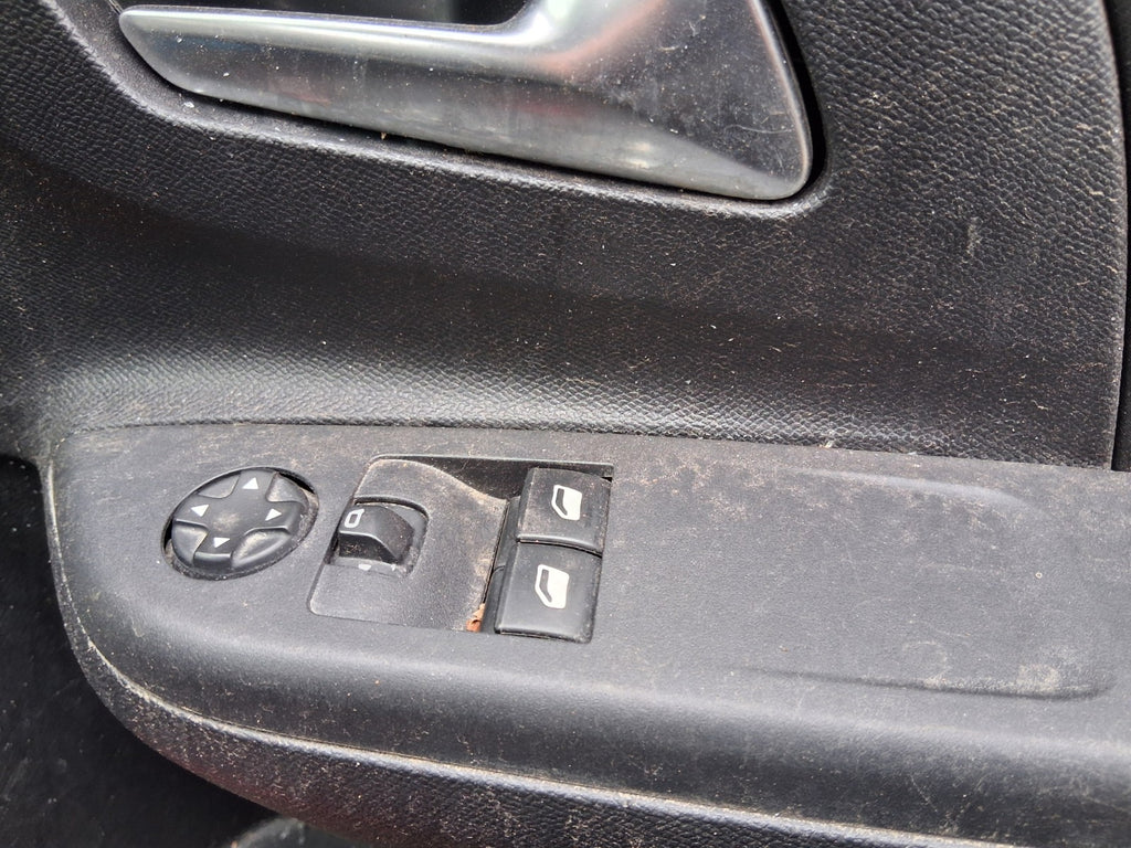 2020 VAUXHALL CORSA F HATCH OSF DRIVER SIDE FRONT WINDOW CONTROL SWITCH
