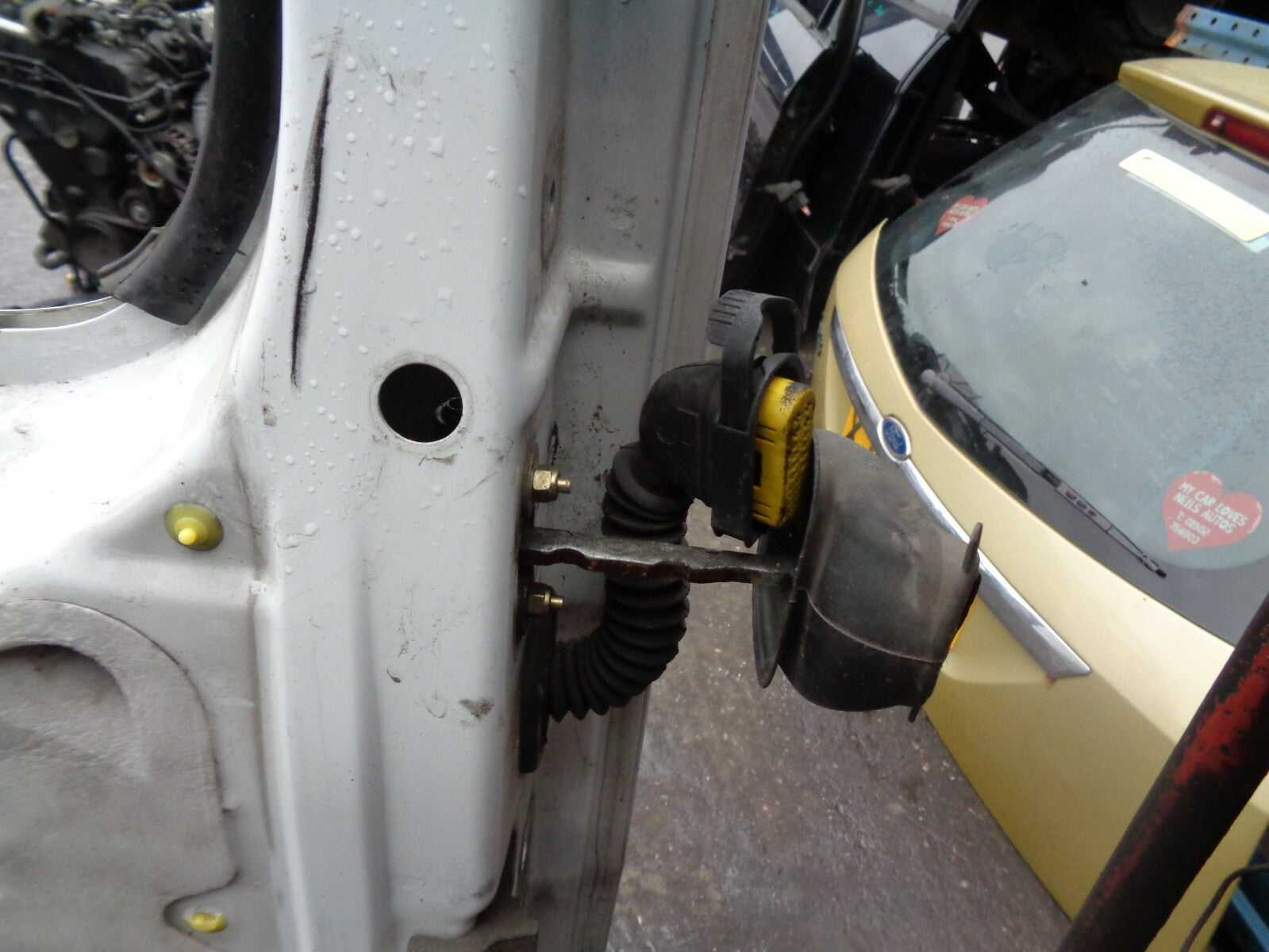 VAUXHALL VIVARO VAN 2007 NSF PASSENGER SIDE FRONT BARE DOOR SHELL IN WHITE