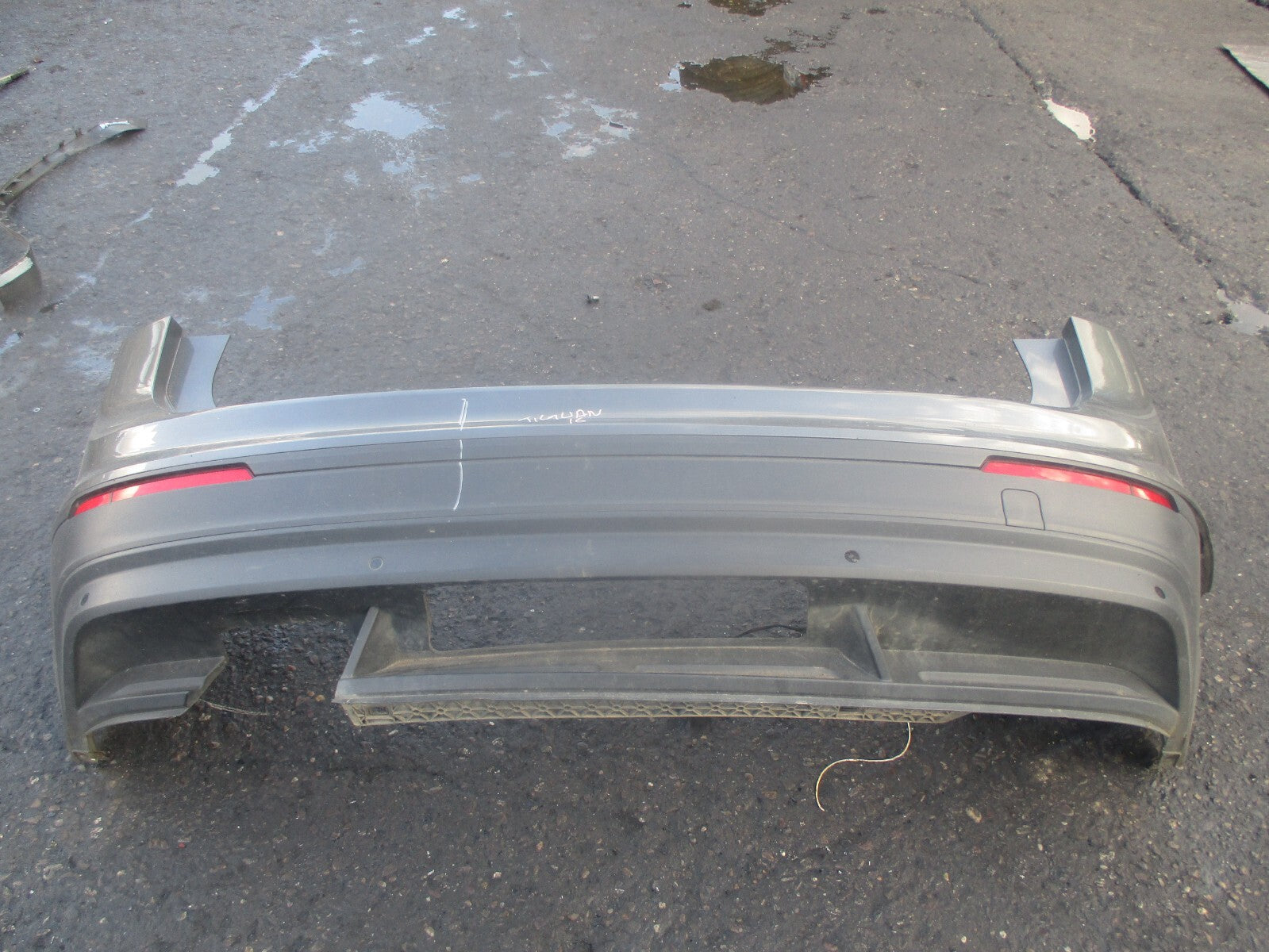 VW VOLKSWAGEN TIGUAN MK2 2016 REAR COMPLETE BUMPER PDC SENSOR GREY
