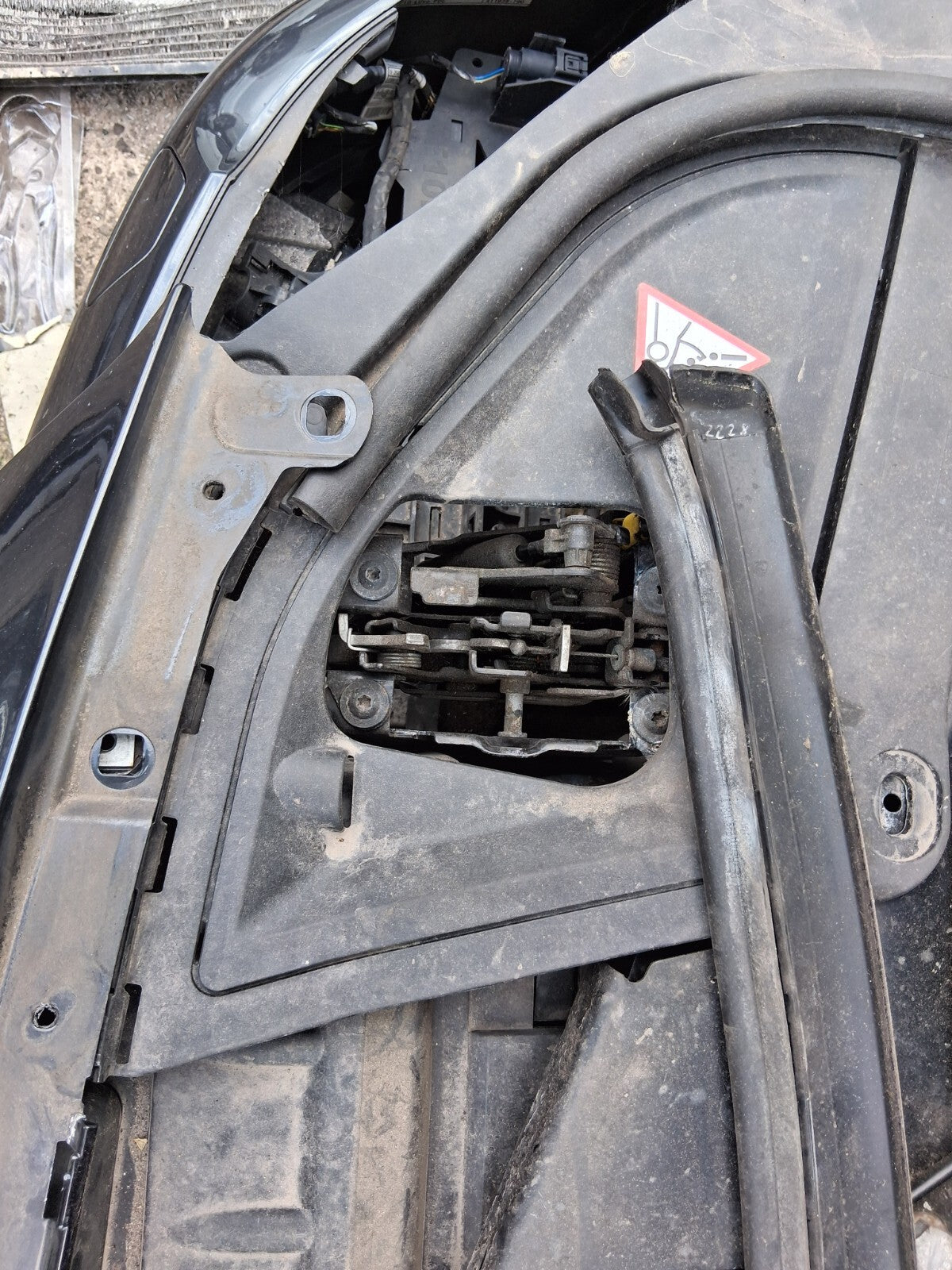 2012 BMW 5 SERIES F10 1.2 DIESEL OSF DRIVER SIDE RIGHT BONNET LOCK MECHANISM
