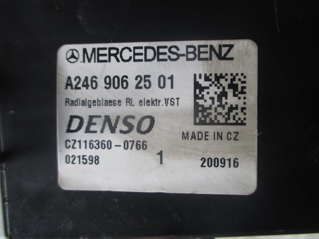 MERCEDES A CLASS W176 2016 HEATER BLOWER MOTOR FAN A2469062501