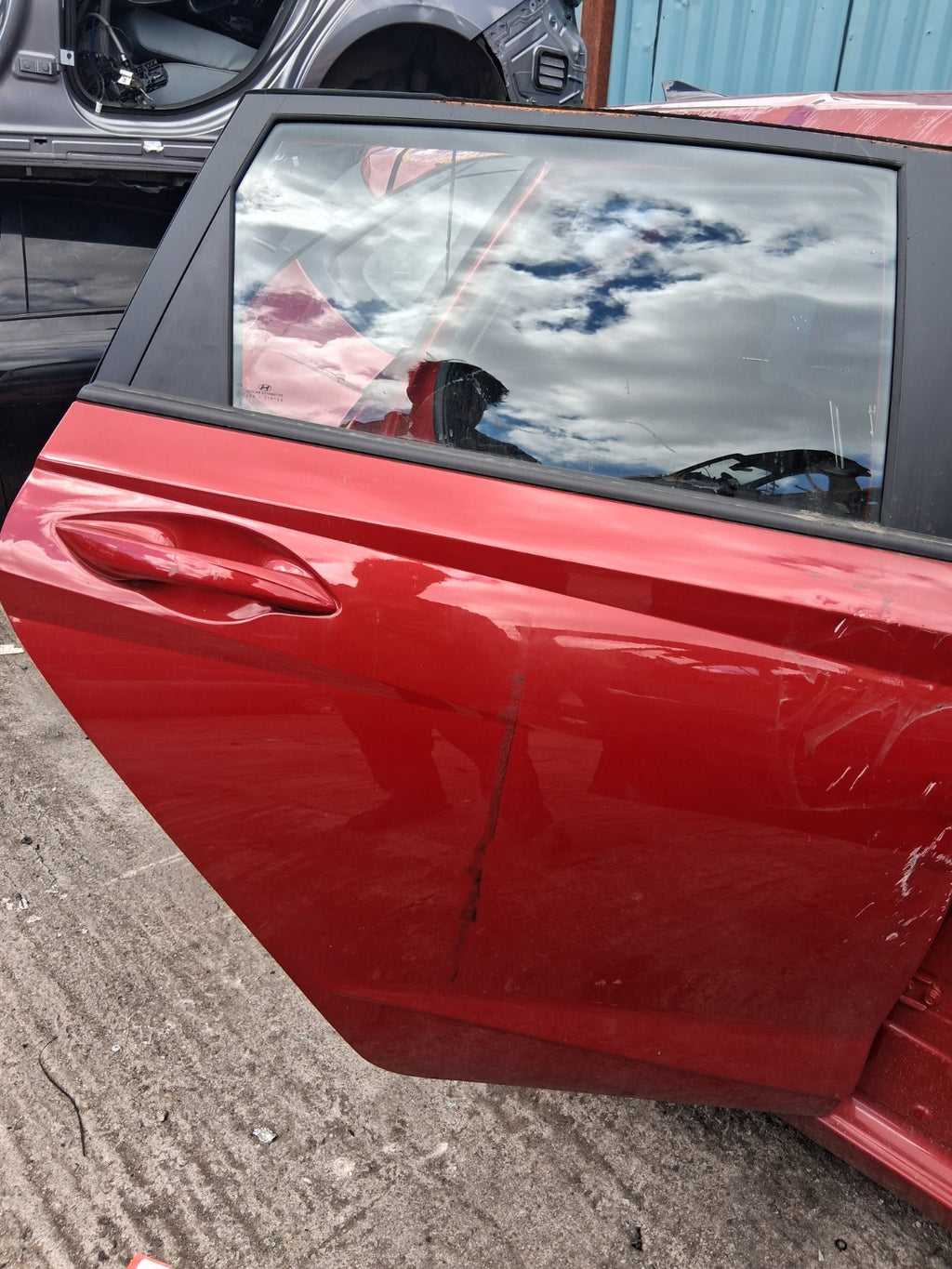 2026 HYUNDAI I20 MK3 OSR DRIVER SIDE REAR BARE DOOR SHELL RED