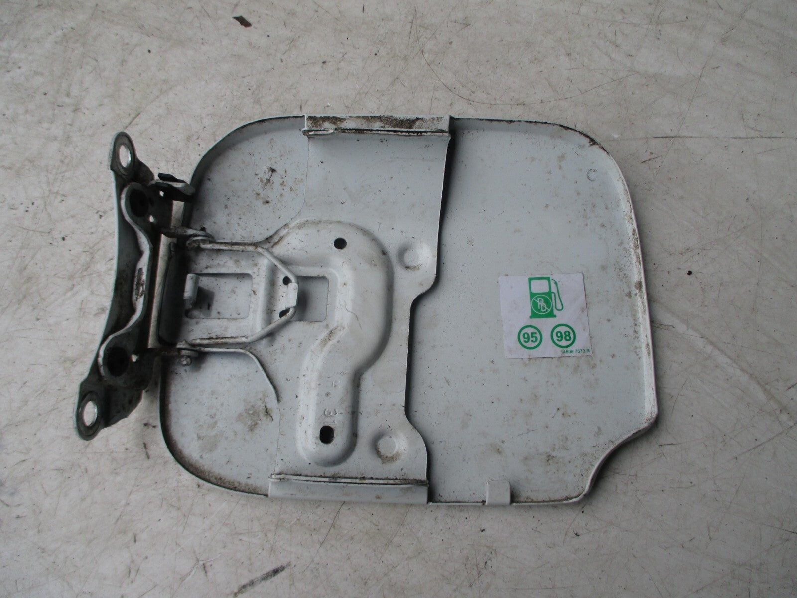 DACIA SANDERO 2018 FUEL PETROL DIESEL FLAP DOOR COVER WHITE