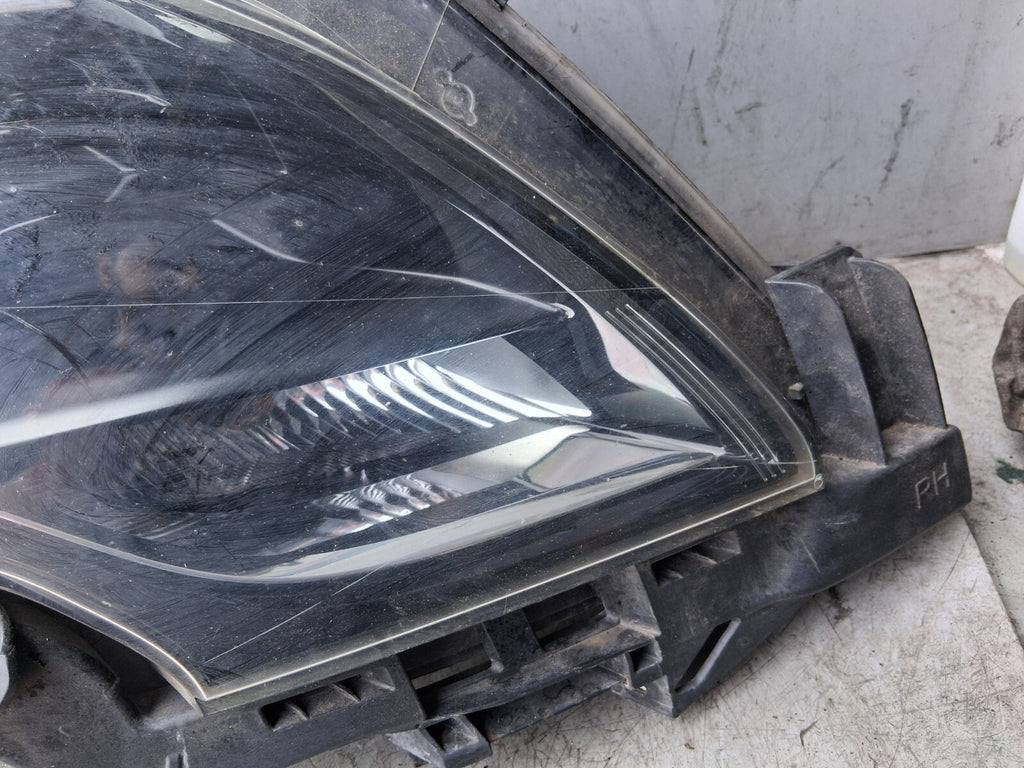 2016 VAUXHALL ZAFIRA C OSF DRIVER SIDE FRONT RIGHT HEADLIGHT 39009024