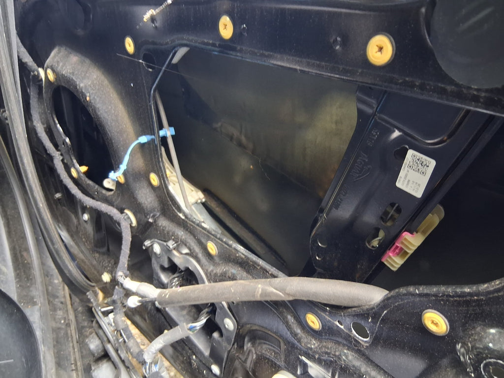 2017 JAGUAR XE OSF DRIVER SIDE FRONT RIGHT WINDOW REGULATOR & MOTOR